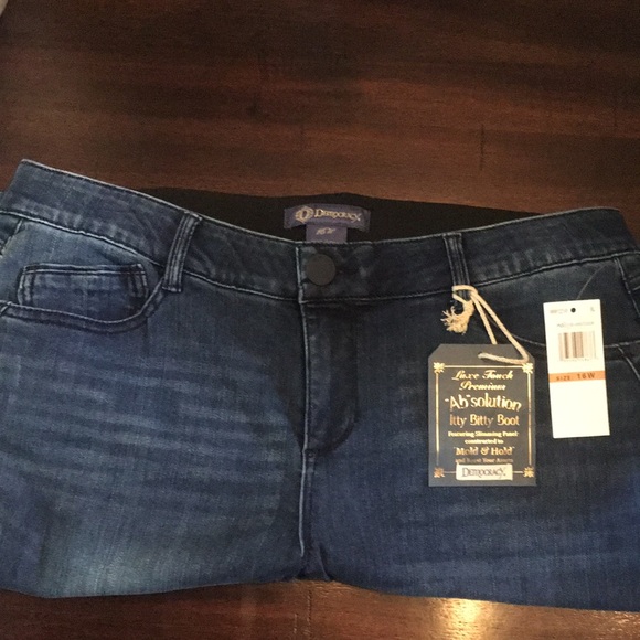 Democracy "Ab"solution Itty Bitty Boot Jeans - Picture 8 of 16